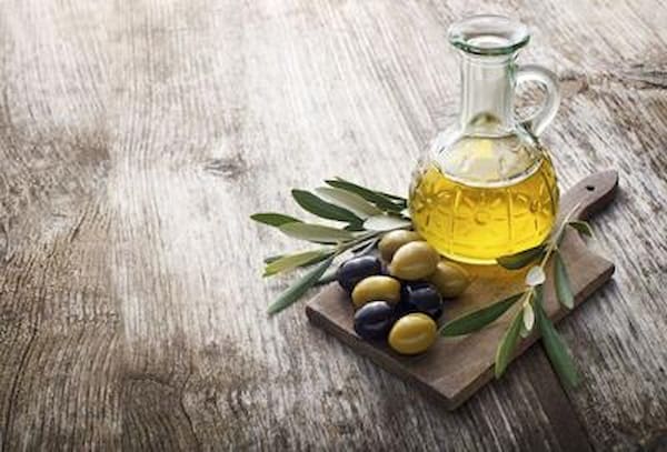 تصویر 4 از قیمت خرید عرق برگ زیتون اعلا + فروش ویژه