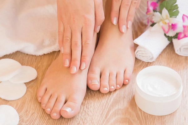 تصویر 1 از فروش پماد ترک دست و پا + قیمت خرید به صرفه