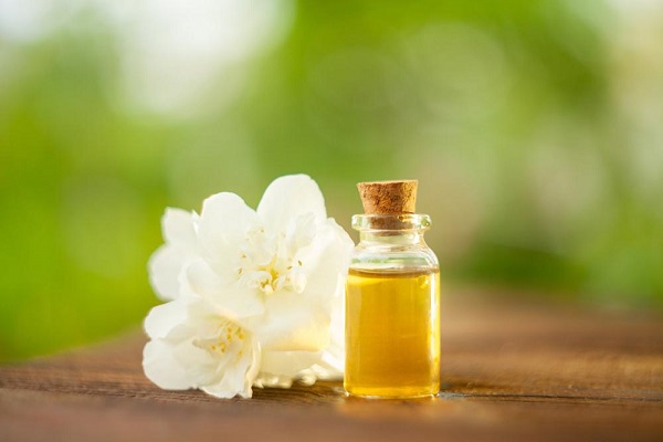 قیمت عرق بهار نارنج شیراز با کیفیت ارزان + خرید عمده