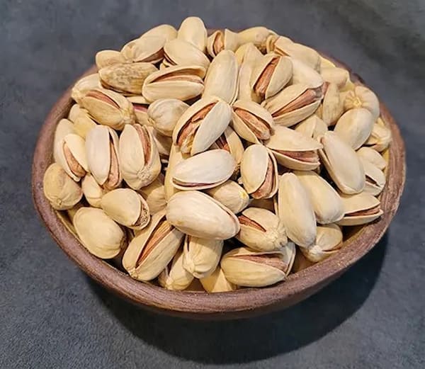 تصویر 3 از پسته اکبری تگری با دانه های سالم و فرآوری دقیق