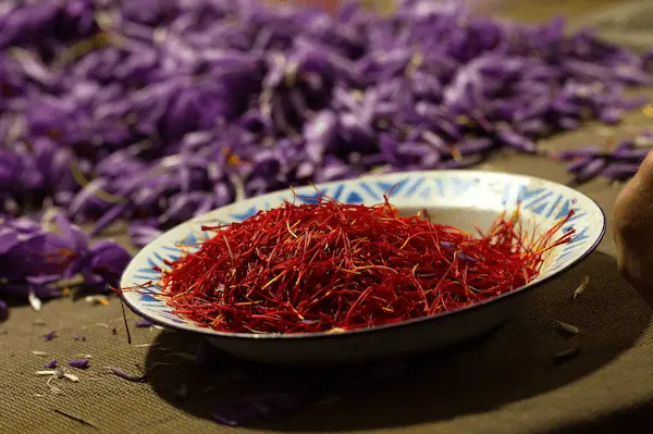 تصویر 3 از زعفران سوپر نگین اتویی اعلا خرید