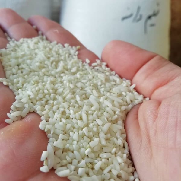 تصویر 2 از خرید برنج نیم دانه هاشمی + قیمت فروش استثنایی