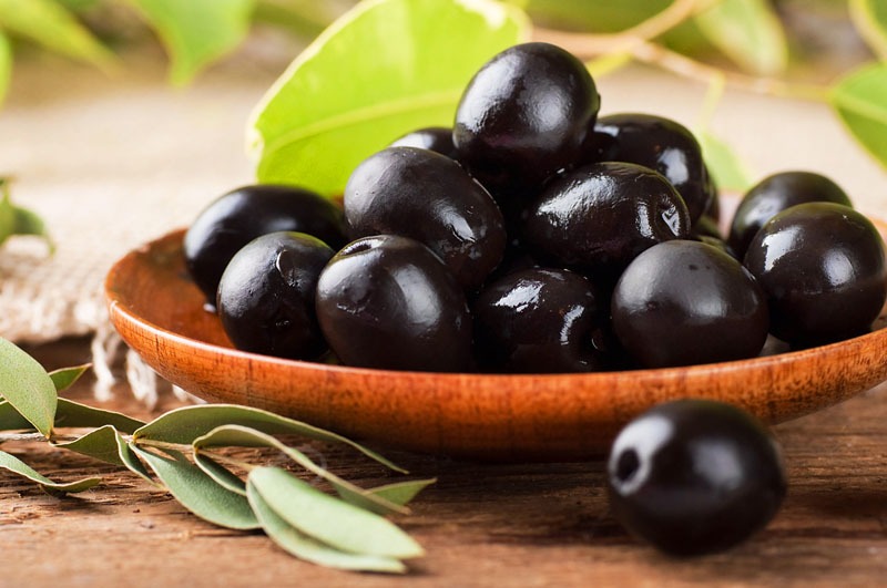 تصویر 2 از قیمت خرید زیتون سیاه درجه یک + فروش ویژه