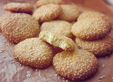 تصویر 1 از قیمت خرید کلوچه کنجدی رژیمی بدون قند با فروش عمده