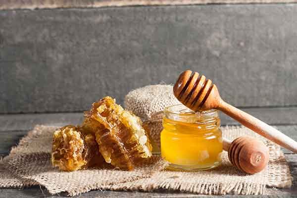 تصویر 2 از خرید و قیمت عسل موم دار طبیعی + فروش عمده