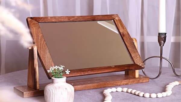 تصویر 1 از خرید آینه رومیزی چراغ دار + قیمت فروش استثنایی