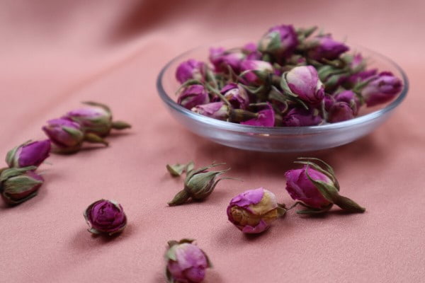 تصویر 2 از فروش غنچه گل محمدی داراب + قیمت خرید به صرفه