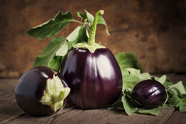 قیمت خرید بادمجان دلمه ای شیرین با فروش عمده