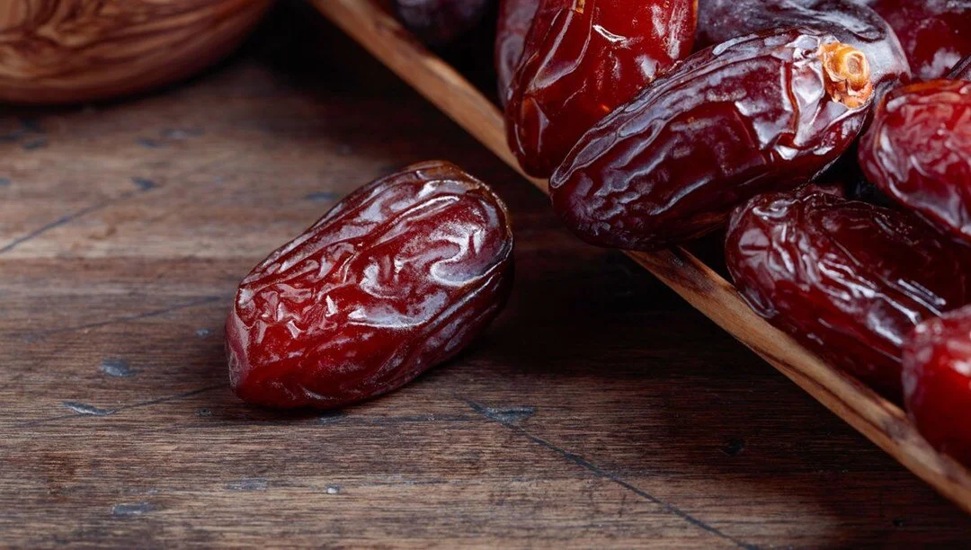 تصویر 2 از قیمت خرید خرما زاهدی خشک + فروش ویژه