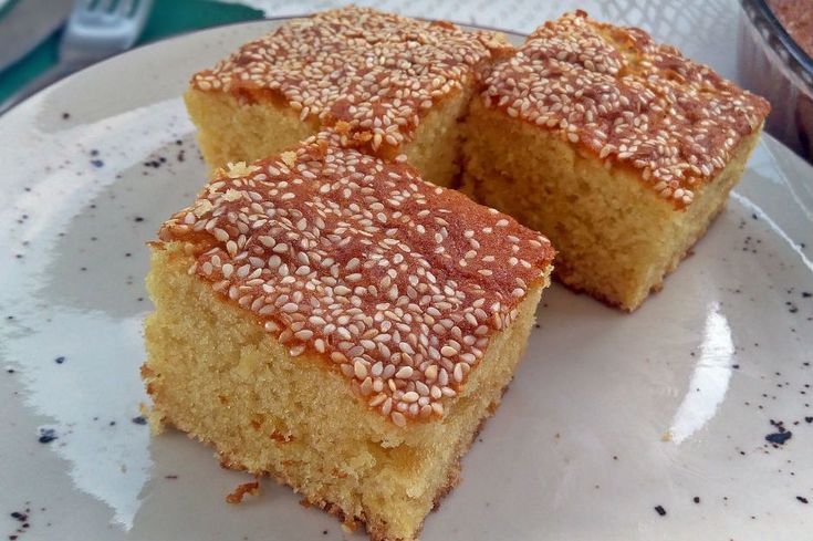تصویر 1 از قیمت کیک کلوچه کنجدی + خرید باور نکردنی