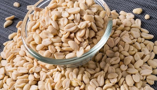 تصویر 2 از راهنمای خرید بادام زمینی بدون پوست ترش + قیمت عالی