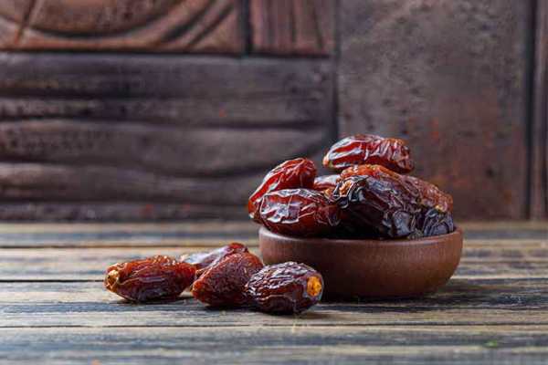 تصویر 3 از خرما زاهدی مرغوب مناسب استفاده در خانه و سفر
