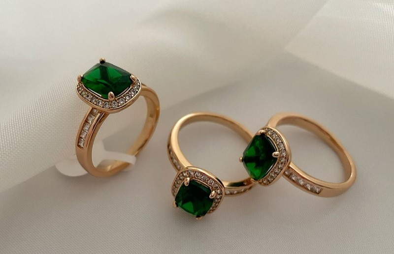 تصویر 3 از خرید انگشتر نگین سبز + بهترین قیمت