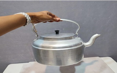 تصویر 1 از فروش عالی + قیمت مناسب کتری آلومینیوم کوچک