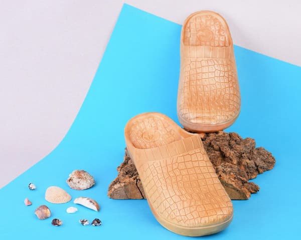 تصویر 3 از قیمت دمپایی حمام و دستشویی + خرید باور نکردنی