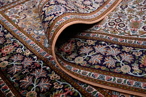 تصویر 1 از قیمت خرید فرش ابریشم طرح سالاری با فروش عمده