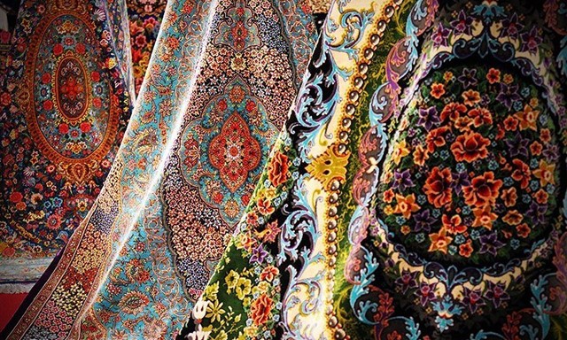 تصویر 5 از قیمت خرید فرش ابریشم گونه ۱۲۰۰ شانه + فروش ویژه