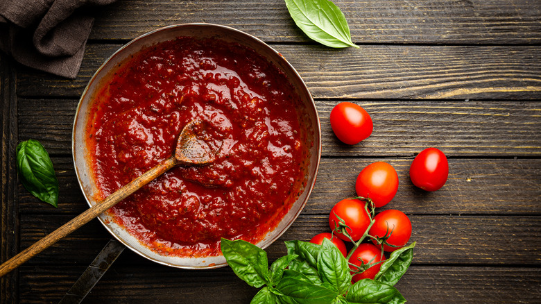 تصویر 5 از قیمت خرید رب گوجه فرنگی 17 کیلویی + فروش ویژه