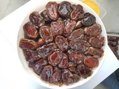 تصویر 1 از قیمت خرید خرما پیارم بدون هسته + فروش ویژه