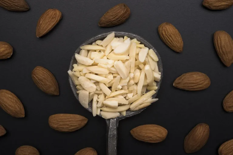 قیمت خرید خلال بادام درختی عمده به صرفه و ارزان