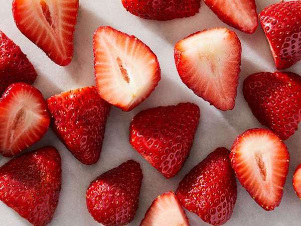 تصویر 2 از قیمت خرید توت فرنگی تازه + فروش ویژه