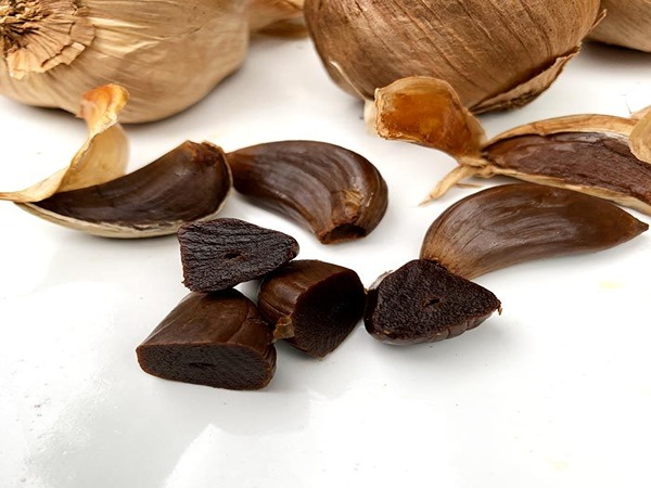 تصویر 1 از قیمت خرید سیر سیاه بلک گارلیک با فروش عمده