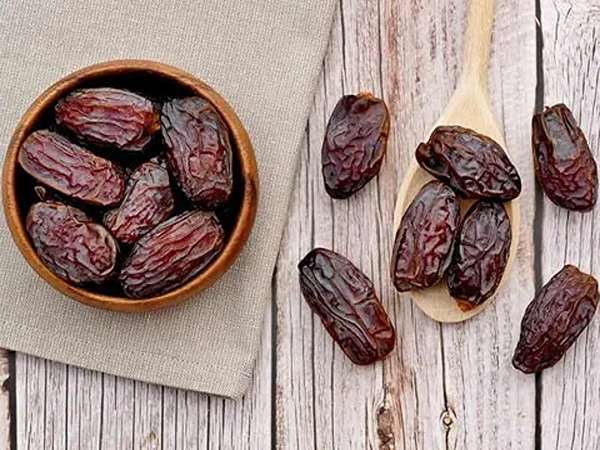 تصویر 3 از قیمت خرید خرما زاهدی سیاه با فروش عمده