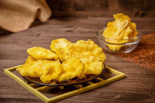 تصویر 5 از قیمت خرید آناناس خشک طبیعی + فروش ویژه