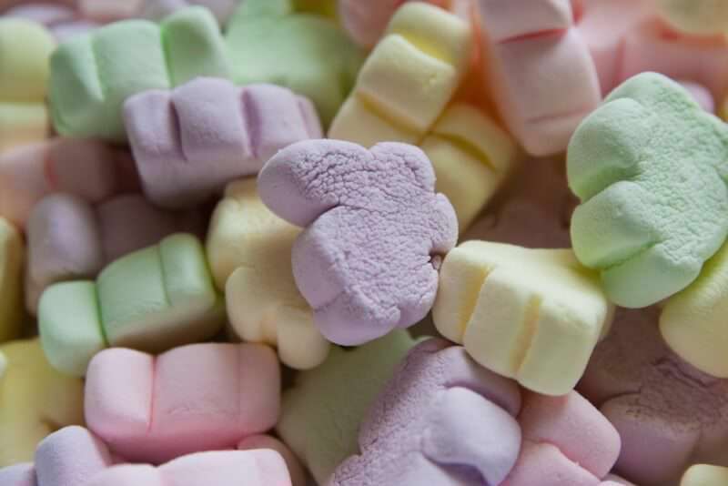 تصویر 1 از بستنی خشک سیب ترش با لایه‌ های ترش و شیرین
