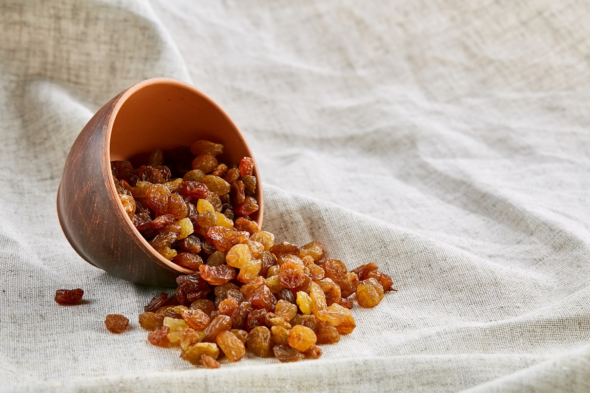 خرید کشمش طلایی ممتاز + قیمت فروش استثنایی