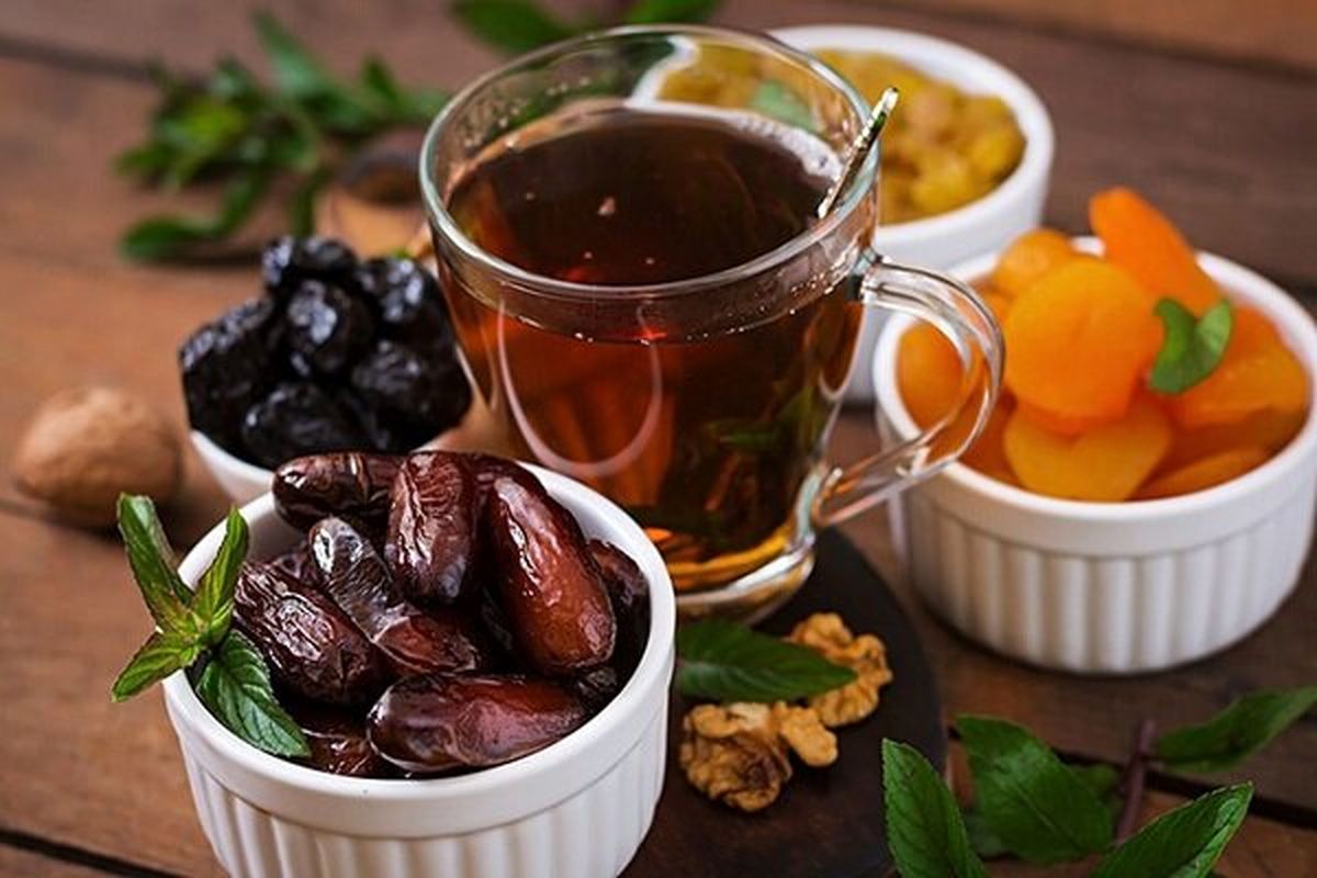 تصویر 1 از قیمت خرید خرما مضافتی مشکین عمده به صرفه و ارزان