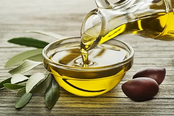 تصویر 3 از خرید روغن زیتون خارجی + قیمت فروش استثنایی