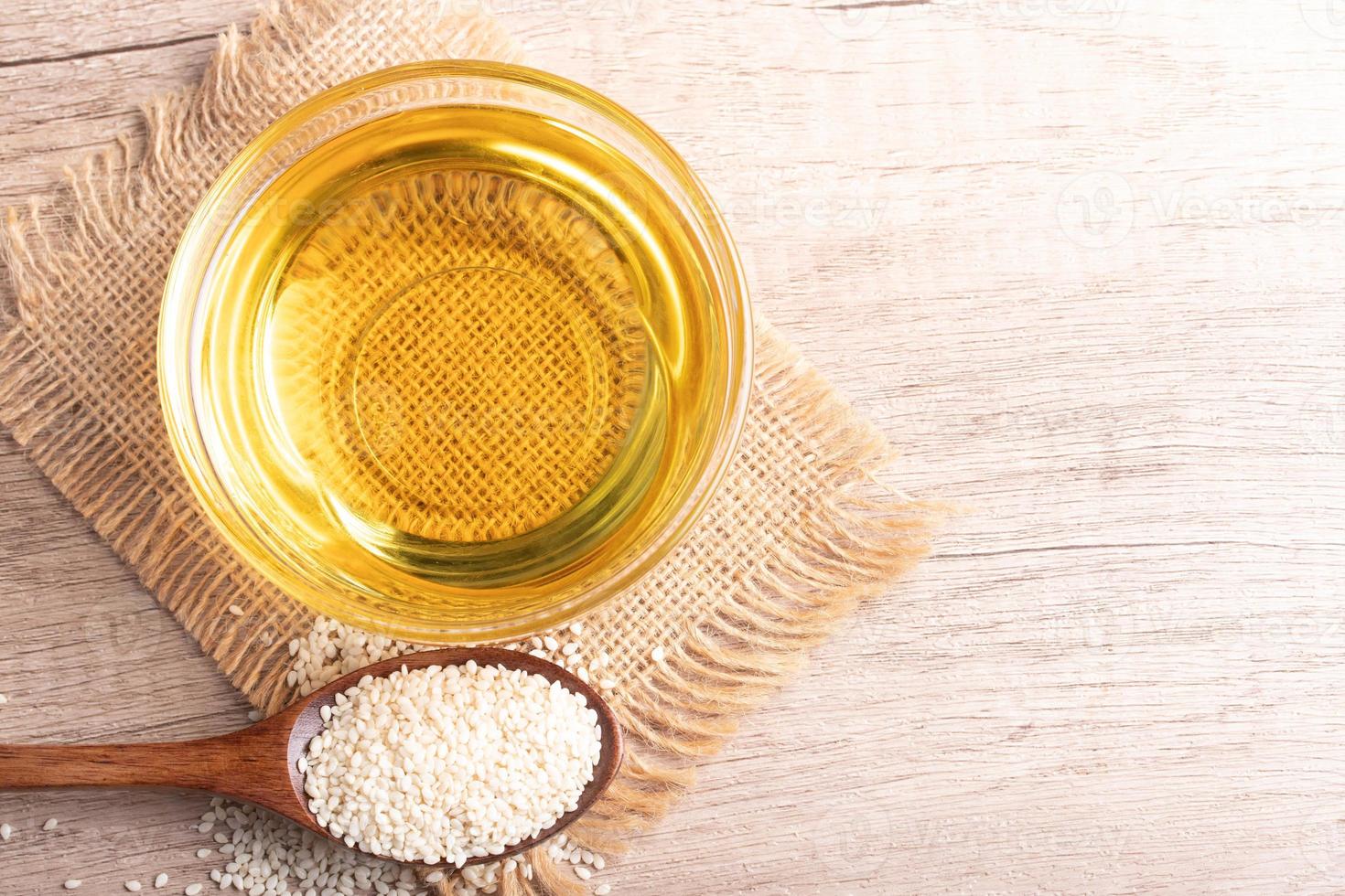 تصویر 2 از خرید و فروش روغن کنجد سمن یک لیتری با شرایط فوق العاده