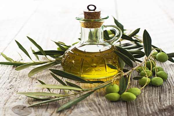 تصویر 1 از قیمت خرید روغن زیتون اعلا + فروش ویژه