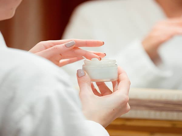 تصویر 5 از خرید وازلین ضد چروک + قیمت فروش استثنایی