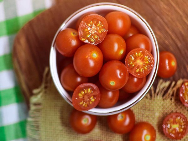 تصویر 4 از خرید گوجه فرنگی گلخانه + قیمت فروش استثنایی