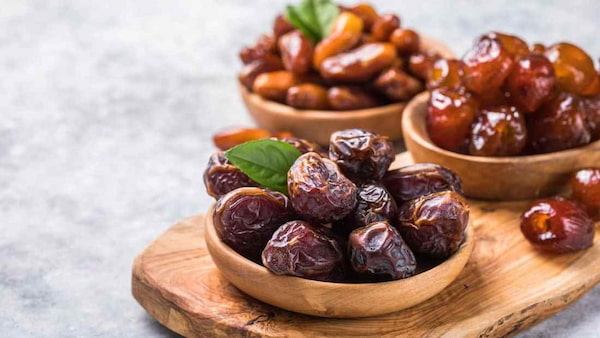 تصویر 3 از قیمت خرمای مضافتی بم با کیفیت ارزان + خرید عمده