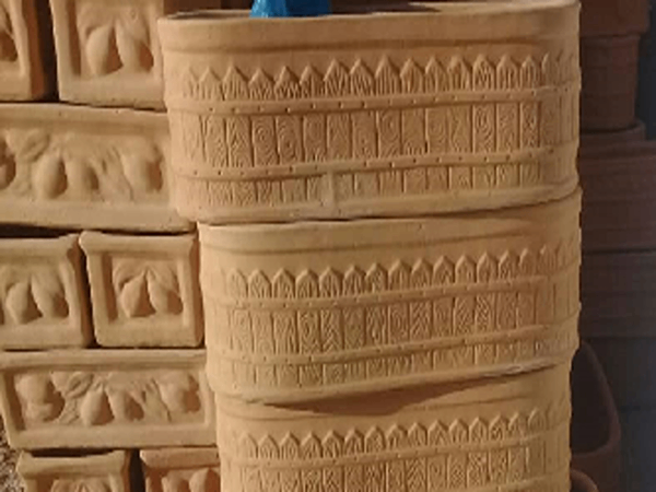 تصویر 4 از خرید و فروش گلدان سفالی مستطیلی با شرایط فوق العاده