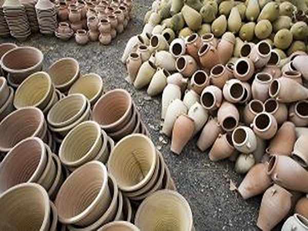 تصویر 1 از خرید و قیمت گلدان سفالی خام + فروش عمده