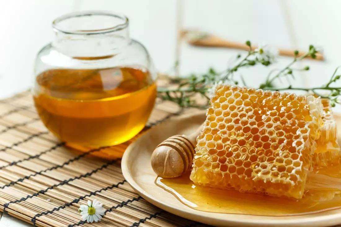 تصویر 5 از خرید عسل کوهی سیاه + قیمت فروش استثنایی