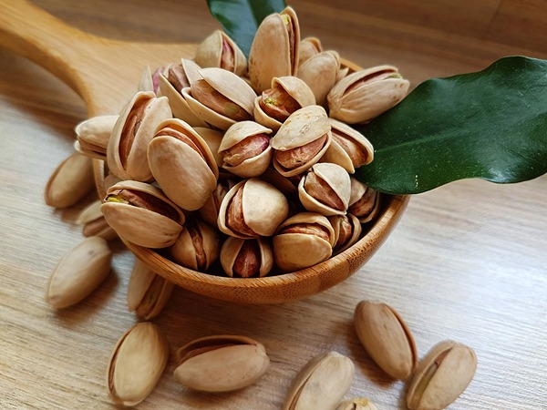 تصویر 3 از قیمت پسته نمکی زعفرانی + خرید باور نکردنی