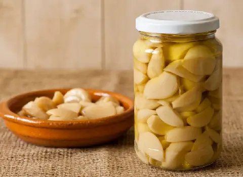 تصویر 3 از قیمت خرید سیر ترشی صادراتی + فروش ویژه