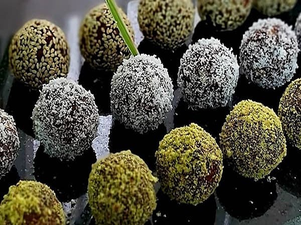 تصویر 5 از خرید خرما شکلاتی خارجی + قیمت فروش استثنایی