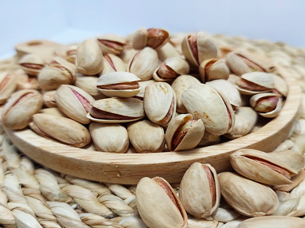 تصویر 2 از خرید و قیمت پسته دستچین اکبری + فروش عمده