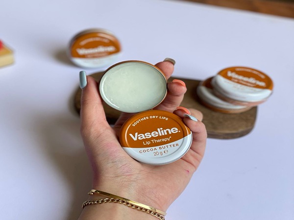 تصویر 1 از فروش وازلین لب کاسه ای + قیمت خرید به صرفه
