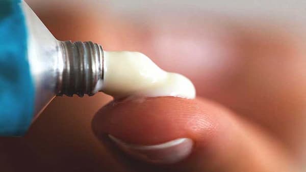 تصویر 4 از خرید ژل ضد درد کمر + قیمت فروش استثنایی
