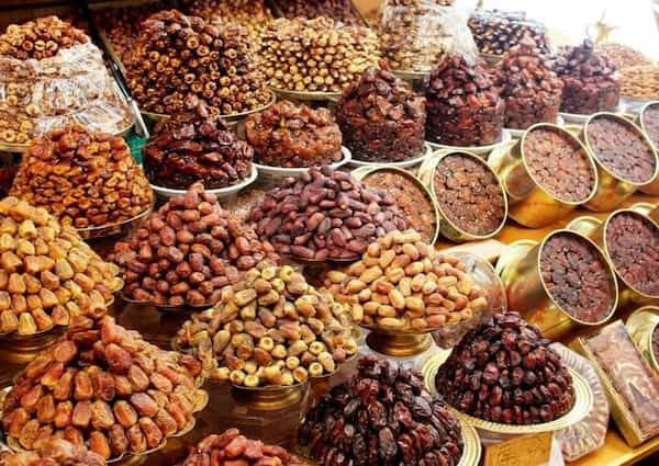 خرید خرما مضافتی خوشه ای + قیمت فروش استثنایی
