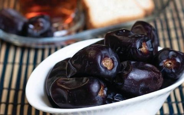 تصویر 1 از فروش خرما مضافتی عمده + قیمت خرید به صرفه