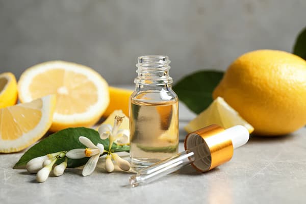 تصویر 2 از خرید و قیمت عرق بهار نارنج شیراز + فروش عمده