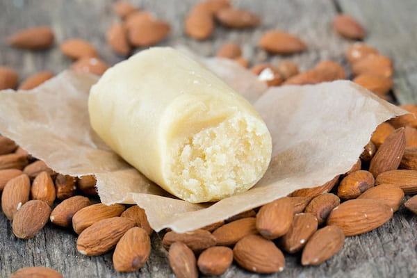 تصویر 4 از خرید بادام درختی سفید + قیمت فروش استثنایی